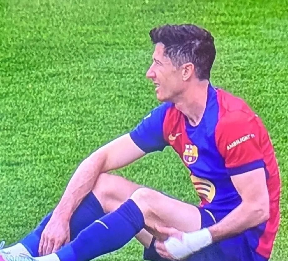 包含出色防守引发热议!,莱万多夫斯基在切尔西比赛中爆冷赛场气氛高涨的词条-爱游戏体育官网