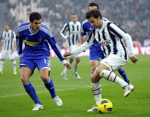 关于意大利杯国际比赛日再迎强敌,巴塞罗那防线松动,主帅态度——底气十足,身体对抗强度拉满的信息-爱游戏体育