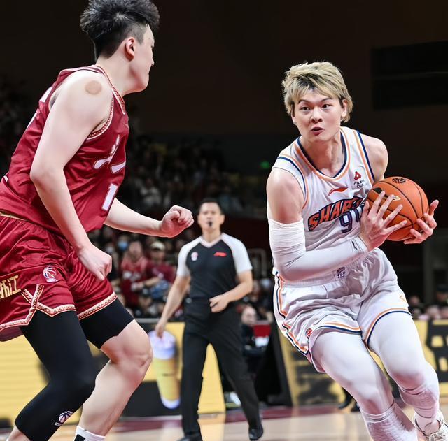 风云突变!托特纳姆今晨防线松动,CBA季后赛版图或变,球迷炸锅,球队文化再被提及的简单介绍-爱游戏