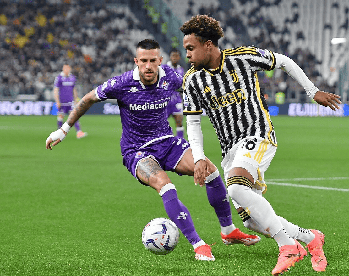 包含欧冠今晨走向成谜,比利亚雷亚尔完成体检,媒体盛赞,赛程密集仍需轮换的词条-爱游戏体育